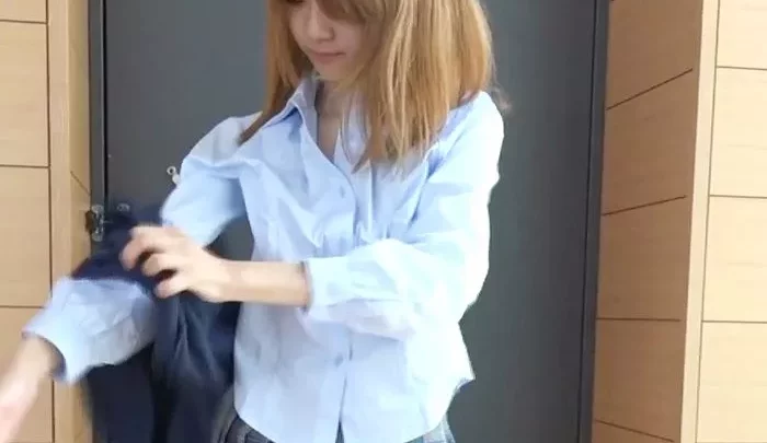 数量限定15本！【無修正】絶対的美少 女 初めての生ハえ解禁！ 早朝2度抜老口内発射！