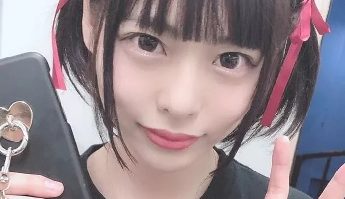 【個撮】都立商業科のゆめかわ系紺裳。ホストに鬼ハマりした友達のためにハメ撮りさせてくれた性格めんへらヨシ子さん