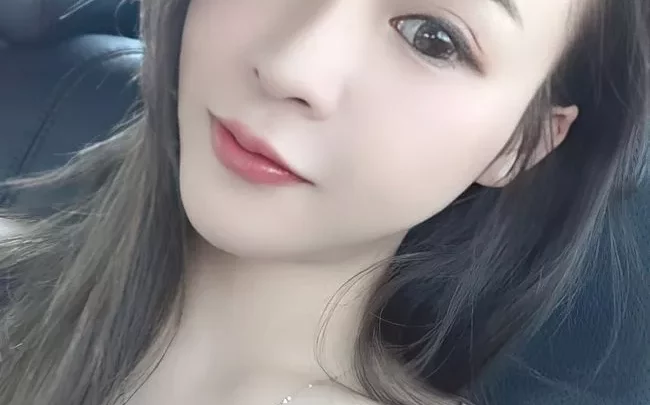【zip】普段は清楚、裏ではド変態なOLさん