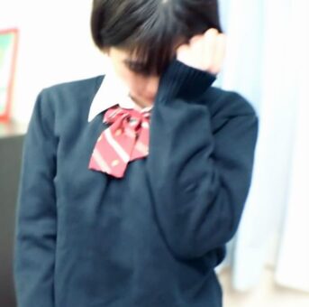 【泣かせてごめんね】まだ多感な18歳を泣くまでハメる過激性交 涙ながらの懇願虚しく中出しされ絶望
