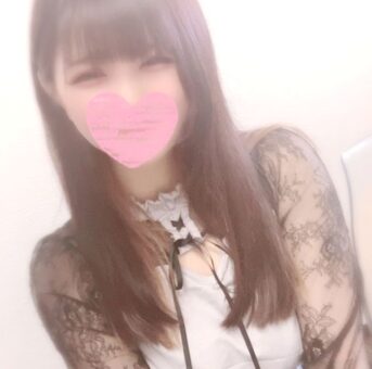 アニメ声の爆乳大学生みるちゃん(19歳)初の夜のアルバイトでこっそり生挿入♪
