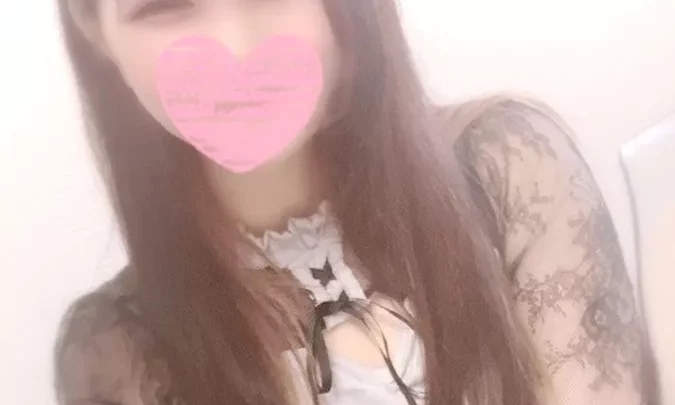 アニメ声の爆乳大学生みるちゃん(19歳)初の夜のアルバイトでこっそり生挿入♪