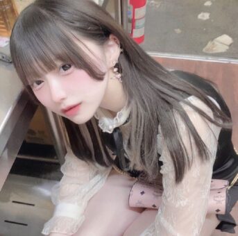 【2日限定】可愛い学生さんに車内でペロペロしてもらいました【期間限定】