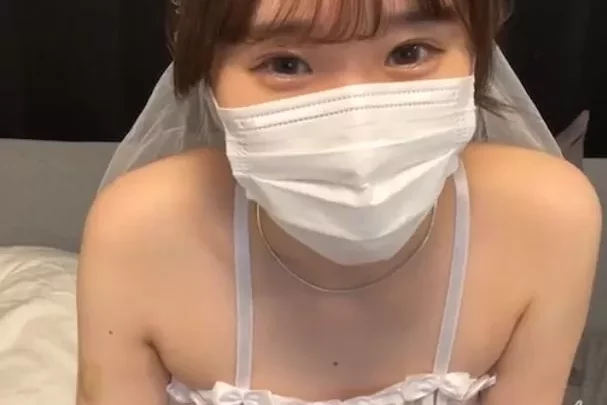 えちウェディング姿でオナ配信、他（動画１１本　２時間３８分）
