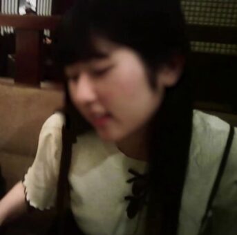 19歳ゲーマーな彼女と生中セックス♡えっち大好きなおじさん派の彼女と満足するまでハメ倒しました【前編】No.206