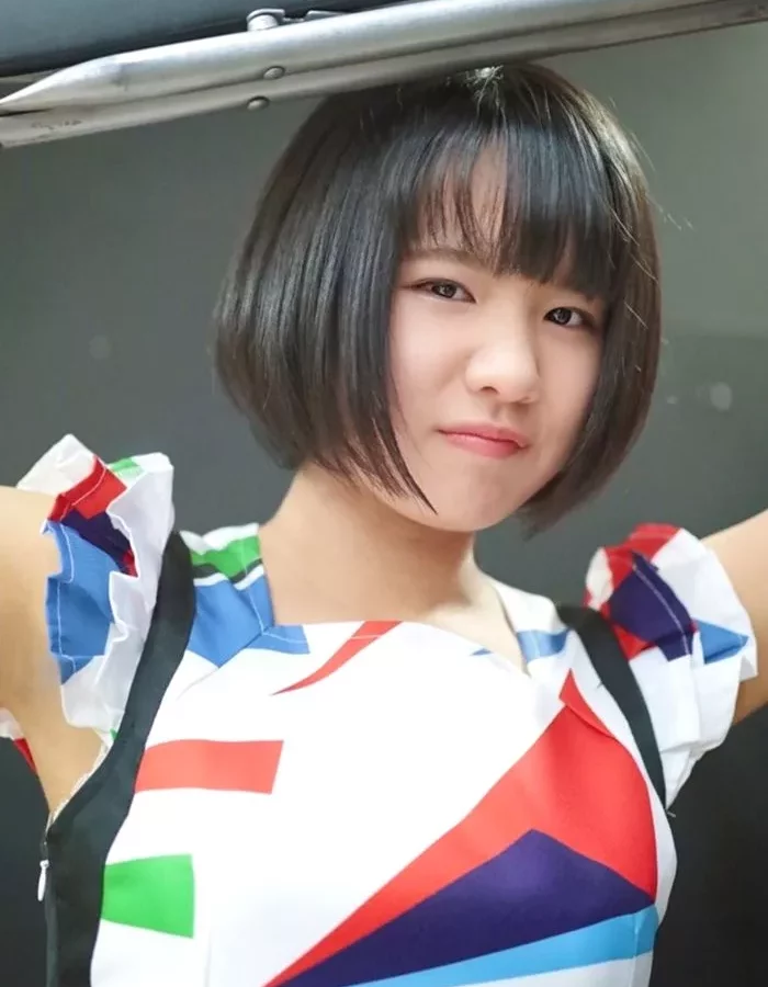 전직 지하 아이돌 연습생 '사◯라'가 개인 촬영 무수정 AV에 출연했다! 현재는 풍속점에 재직 중! 【총 2작품 수록】