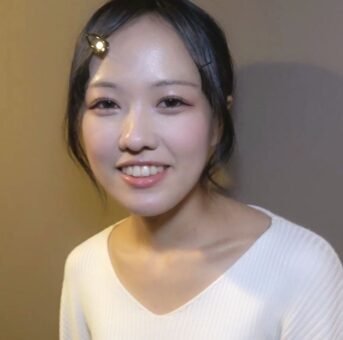 《短期掲載》【無】20歳色気あるれる名門私立大学２年生に連続３発中出し！★特典完品（10.3GB）プレゼント