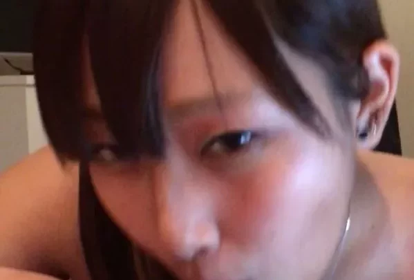 フェラチオ口内発射(素人２人)