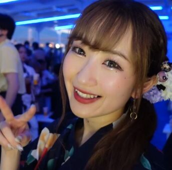 一夜で２回も愛し合った真夏の夜の夢（正規品ZIPプレゼント）