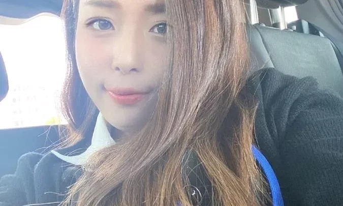 【画像9枚・動画7本】嬉しそうにチンポをしゃぶるハメられてうれしい運送会社事務の嫁