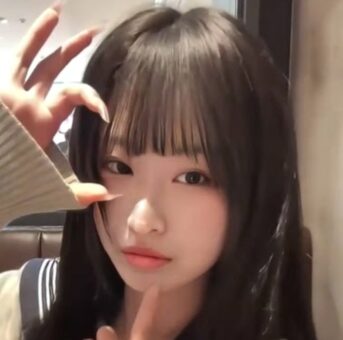 5.46GBプレゼント！ [無 高画質版] 圧倒的透明感女子大生に巨根中出し