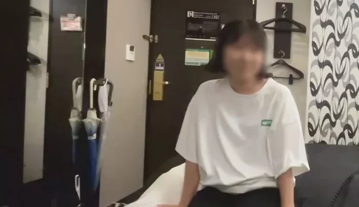 大人しめの女の子の処卒業！巨乳で迫力ありの卒業の瞬間を収めました♡♡【前編】No.239