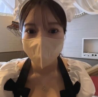 【期間限定特典あり】巨乳お姉さんとのコスプレビデオ通話