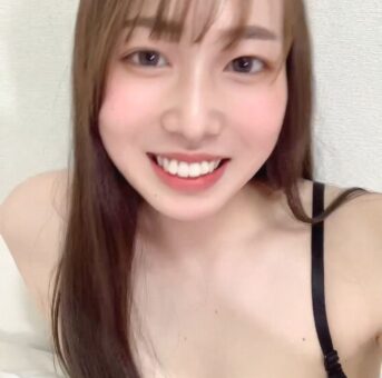 土日のみ　綺麗なお姉さんの自撮り