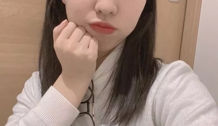 体毛濃いめの変態女さん