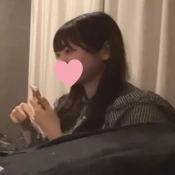 19 ans, une belle fille mignonne et amoureuse, pour notre 4ème fois ♡ Écoute des progrès avec la personne que j'aime pendant un sexe NTR ! 【Partie 1】【Tournage personnel】No.221