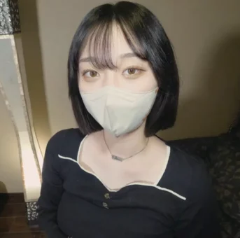 !!美乳スタバ學セイ店員が再撮影–また金欠–　「中はダメ…」今回はしっかい小作り中出しさせてもらいました。
(HD1080P) (fc4601608)
