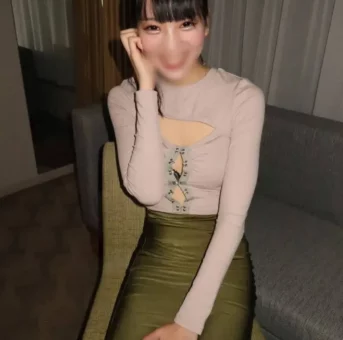中出し・潮吹き]＜モデル志望の都內在住２１歳Fカップ！＞美腳が自慢のきれいなおねえさんにたっぷり中だし
(4K) (fc4607884)