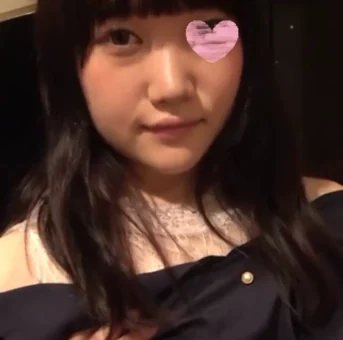 】先著限定割980pt・友人のヤリチン君に小柄な童顔美女をNTR撮影！ガチイキしまくり！【特典で高畫質】
(HD1080P) (fc4608162)