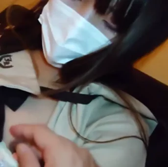 【無・制服コス】貧乳のスレンダー色白美女に肉棒突き刺して中出し【特典で高畫質】
(HD1080P) (fc4638126)