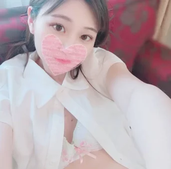ロティックな百貨店の美人美容部員。ツンデレで危険な感じ漂う麻里子ちゃんに生挿入～超気持ちイイ！！ -麻里子26歳
(4K) (fc4659466)
