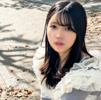 30日まで1090pt!!初撮りEカップ22歳笑顔燦々さんさんな新卒むっつりOLと初デートから合體まで!-
(HD1080P) (fc4681481)