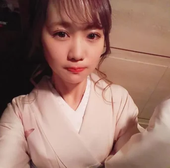 【画像35枚・動画3本】感度の良い嫁とのセックス