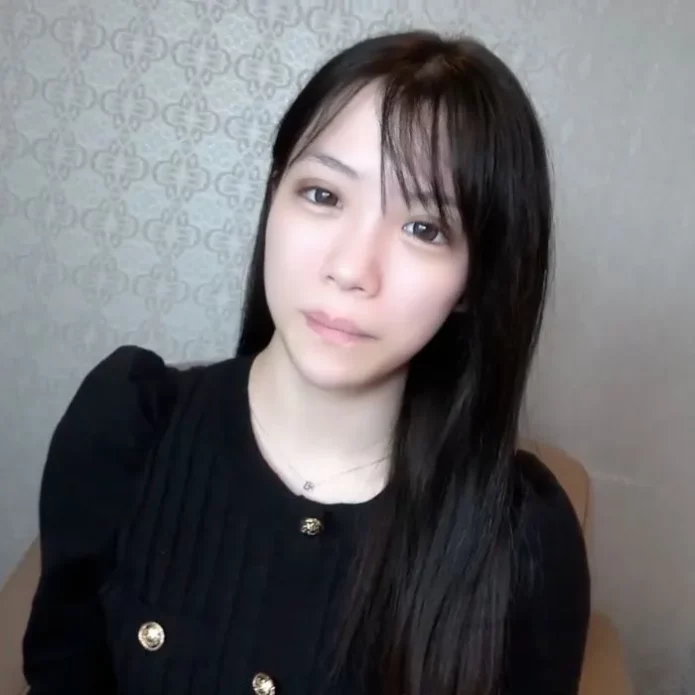 【無】スレンダー美女がバイブ攻めでおま◯こビショビショ！！