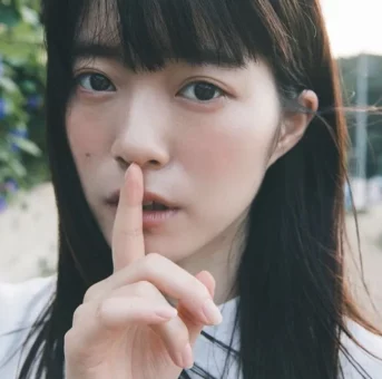 【画像585枚・動画13本】モデル活動している彼女のハメ撮りが・・