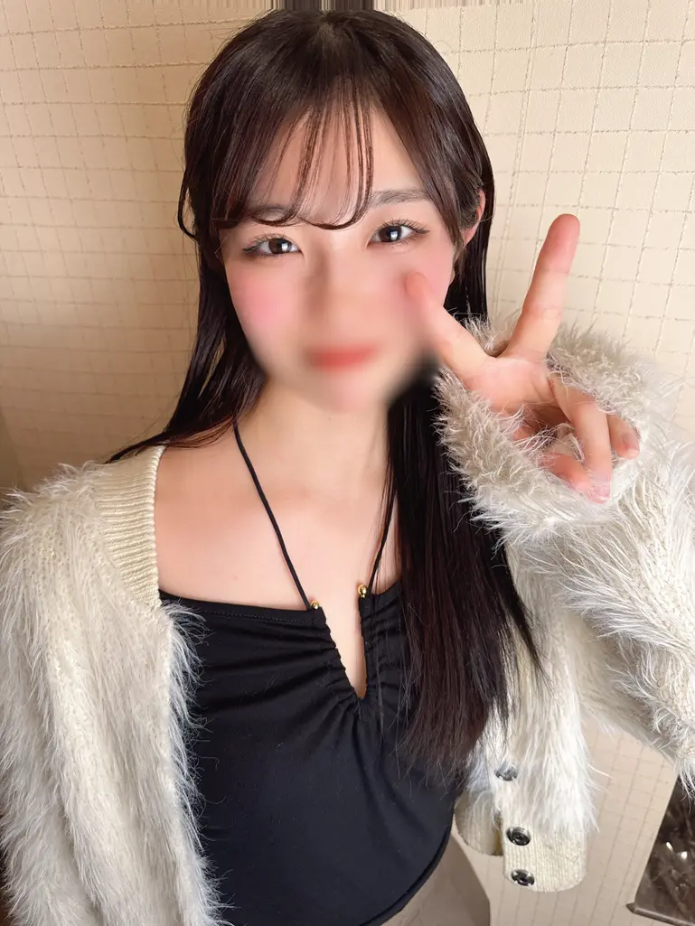 巨根×鬼顔射４月にデビュー予定のシンガーソングライターゆきちゃんにマイクではなく鬼巨根を握らせてみた
(4K) (fc4327467)