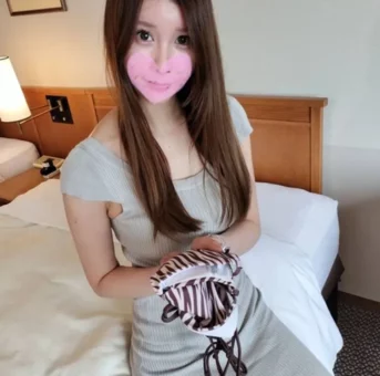 ンが緊張MAXの超鳥肌に！！ここまで反応してくれるともうエロ暴走が止まりませんゆりあ29歳身長169cm-体重49kg-Eカップ【
(4K) (fc4413971)