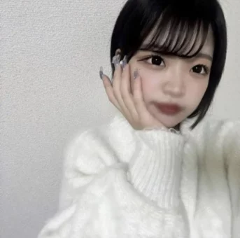 真爛漫で小柄なEカップ『Hで気持ちよくなるのに大事なのは硬さと太さです』と語るフェラ好きに中出し！
(HD1080P) (fc4430132)