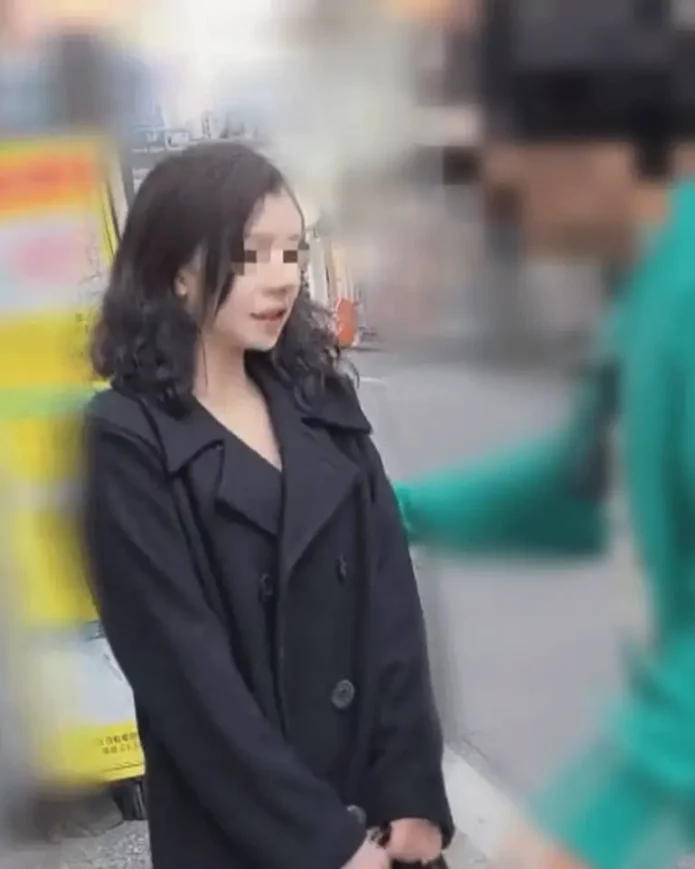 わりの契約をさせ、日本方式の担保手段として透き通る白肌を露わにさせて見知らぬキモ男の肉棒で喘がせ中出し。
(HD1080P) (fc4447918)
