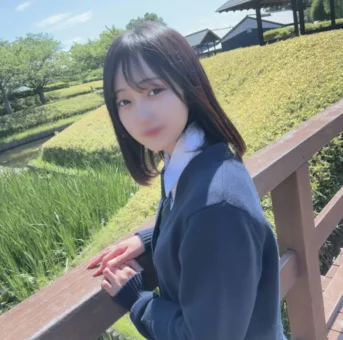 とり可愛い色白な女  生・・・従順で何も知らない年代の女のこだからこそ僕は野外で犯 し体中に射精した。
(HD1080P) (fc4476343)