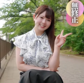出し可愛いエクボで魅了する『—の売りこ』アイドルフェイスに我儘ボディはご愛嬌！誤射精にガチ怒するも
(HD1080P) (fc4531856)