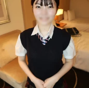 .-８　げ.ん.-えきナマで膣奧突かれて理性ブッ飛び目がうつろｗうぶ従順な世間知らずマンコに半外半中２連続！
(4K) (fc4543615)
