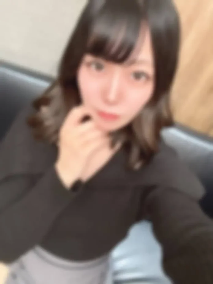 甘えん坊20.才のまいちゃん。何度も身體痙攣するほど激イキ本能で求め合う合計6體位の本気中 出しセックス♪
(HD1080P) (fc4546801)