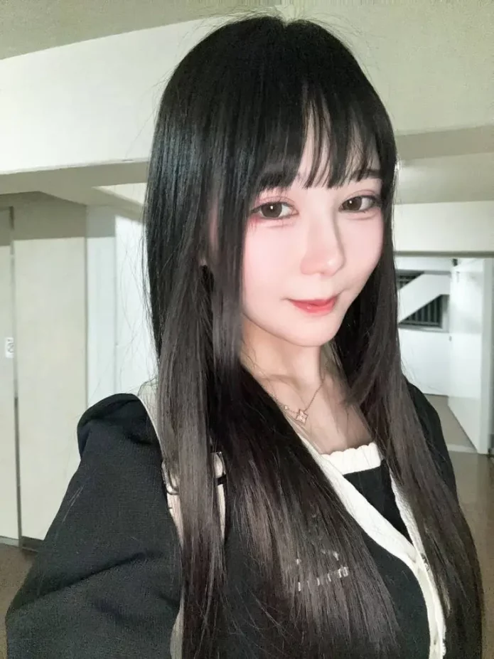 パンキツマンに極太ディルド挑戦！乃木坂46 菅原月似 21歳ひなちゃんに正常位で中出し【ハメ撮りサカイ】
(HD1080P) (fc4559721)