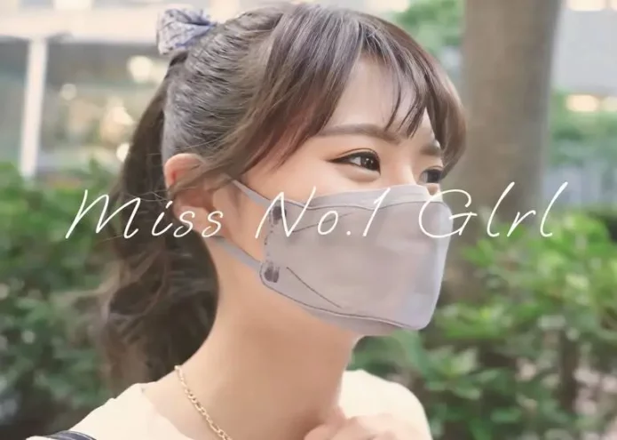 【Miss No.1 Glrl】受賞後に撮影した純樸18歳とのひと夏の思い出。計3回戦分の妊娠必須潮吹き1時間映像送付。
(HD1080P) (fc4564538)