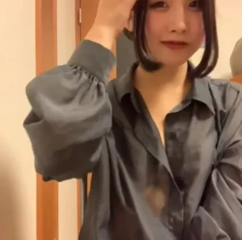 お姉さんが言葉責めしながらzoomオナニー