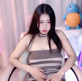 美少女が激しく反応する衝撃のライブ配信集！高感度・高視聴率アジア美女のWF動画