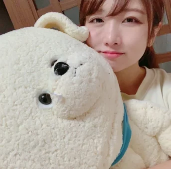 特典あり　SNS活動を盛んにしていた女性は色んなチンポを味わうパコパコ大好きスケベ女だった。