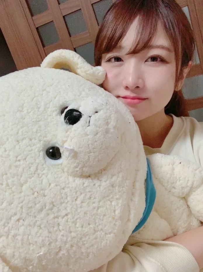 特典あり　SNS活動を盛んにしていた女性は色んなチンポを味わうパコパコ大好きスケベ女だった。