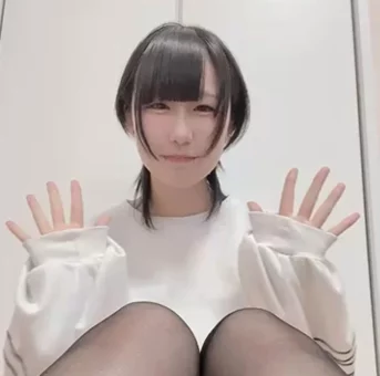 地雷系メンヘラちゃんのHなオナニー【ZIP】