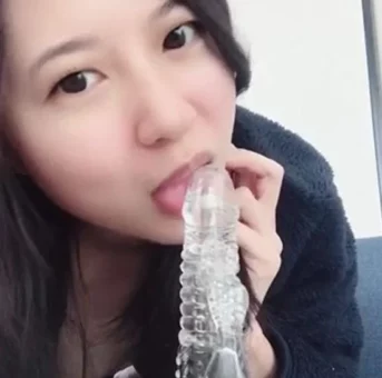 美人妻の変態自撮り【ZIP】