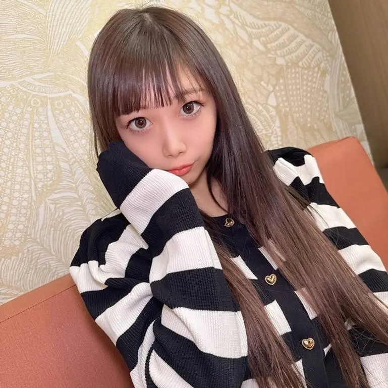 Iカップ爆乳れなちゃんの美脚Wフェラで見つめ合いながら連続中出し – FC2-PPV-4881541