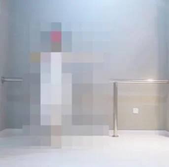 透けちゃったダンス