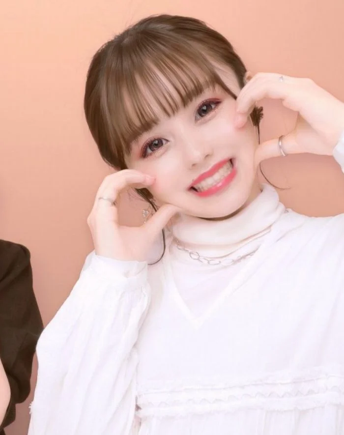 【無】【数量限定】初撮影!!あの有名アイドルの妹(本物)で【有名人にもナンパされる子】をハメ撮り&中出し種付け【流出】 4 【無】【数量限定】初撮影!!あの有名アイドルの妹(本物)で【有名人にもナンパされる子】をハメ撮り&中出し種付け【流出】