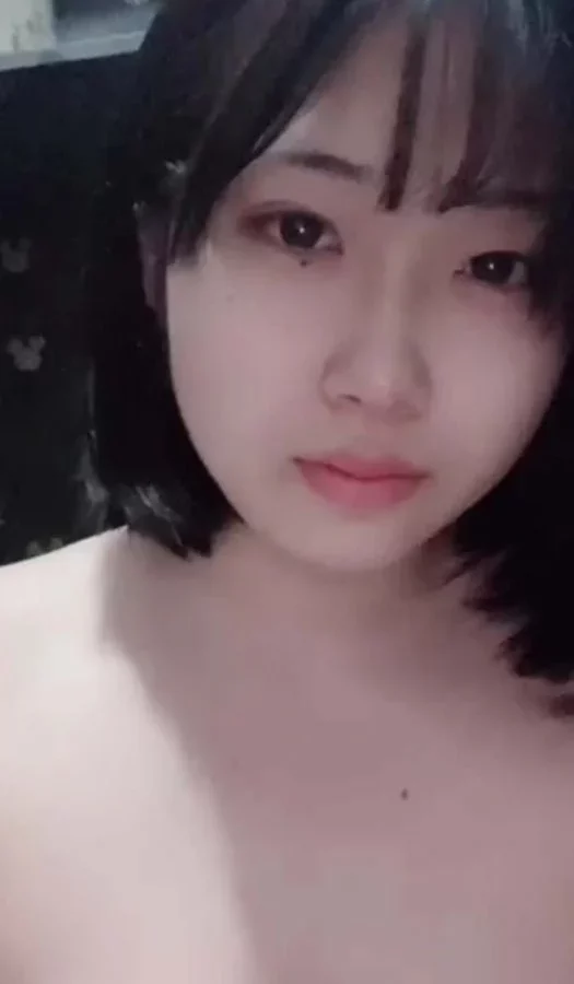 清楚系パイパン娘の秘蔵オナニー映像