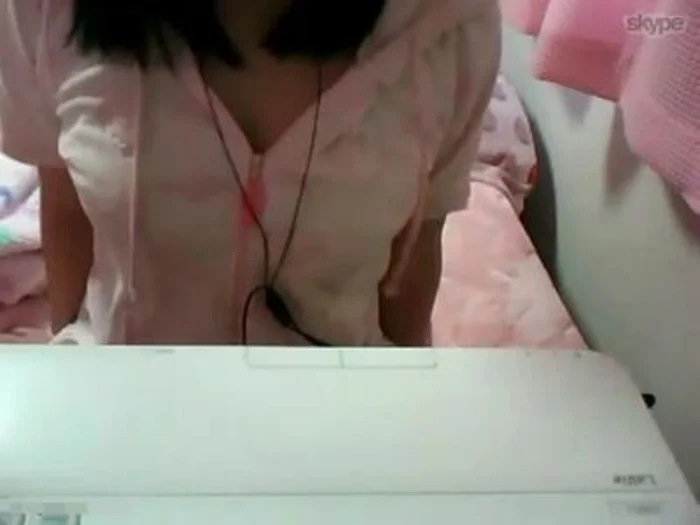 柔らかそうな胸を鷲掴み xj_15296721_ppv